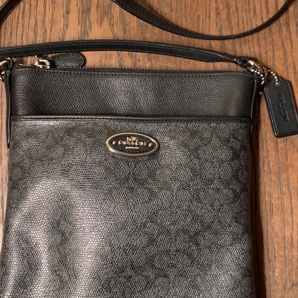 Coach crossbody bag - Picture 2 of 2